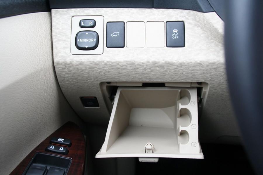  Toyota Venza 2009 года  (фото 17 из 95)